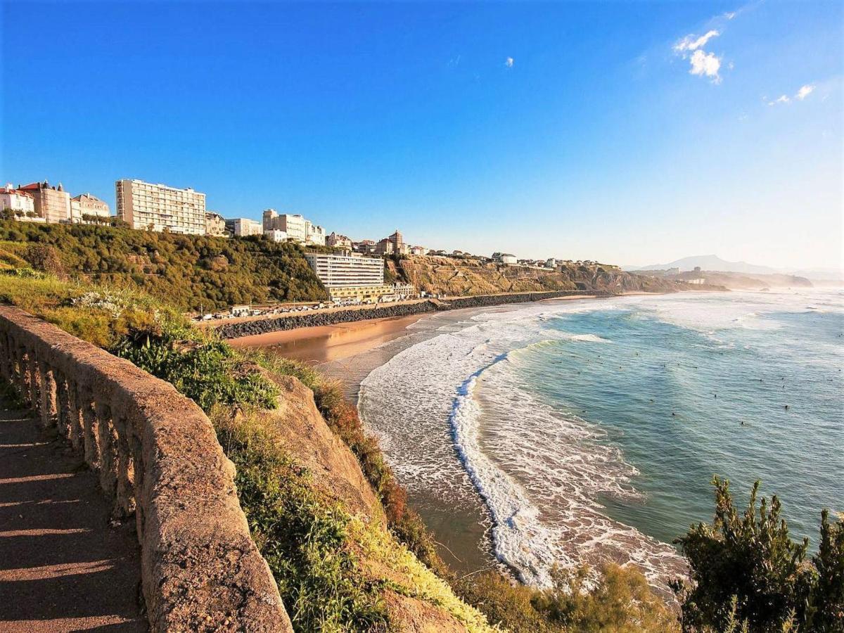 Charmant Studio En Centre-Ville Avec Piscine Proche Grande Plage - Fr-1-3-410 Biarritz Exterior photo